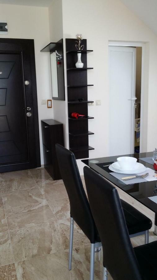 Студио Изгрев Burgas Bagian luar foto