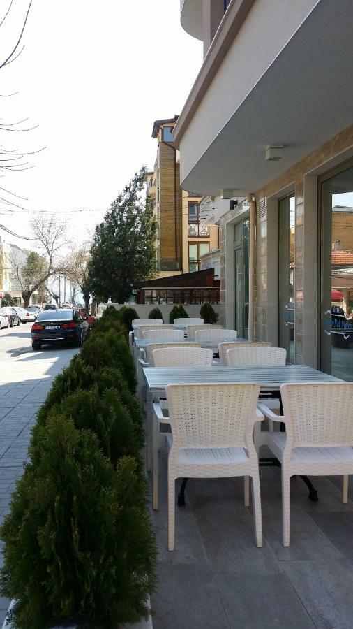Студио Изгрев Burgas Bagian luar foto