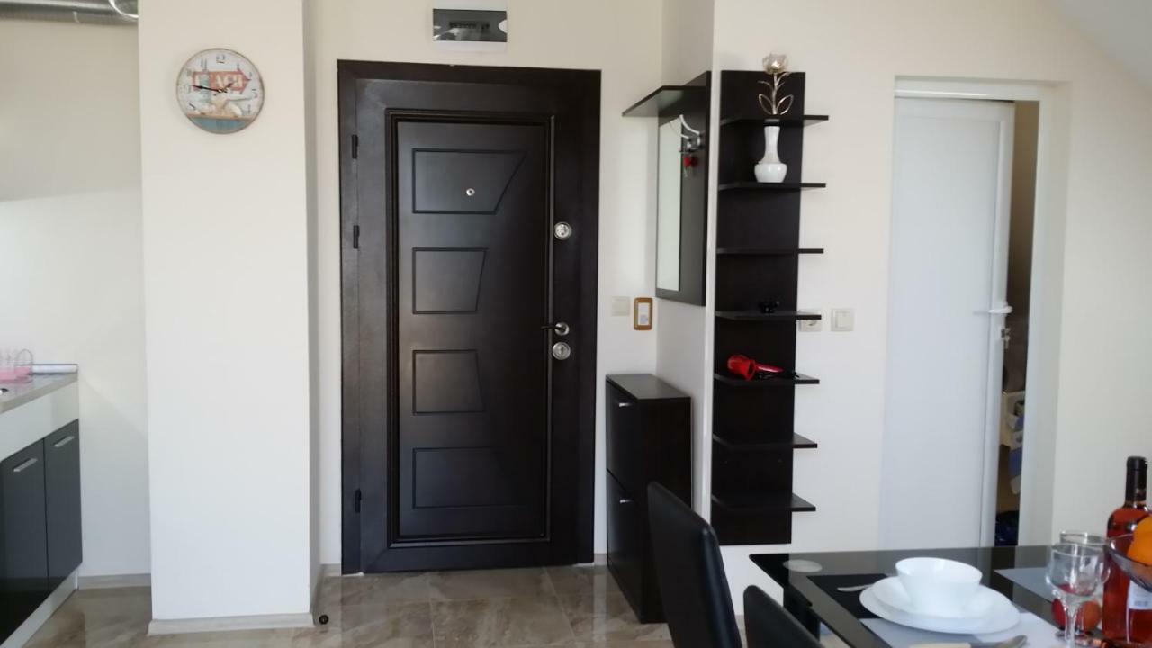 Студио Изгрев Burgas Bagian luar foto