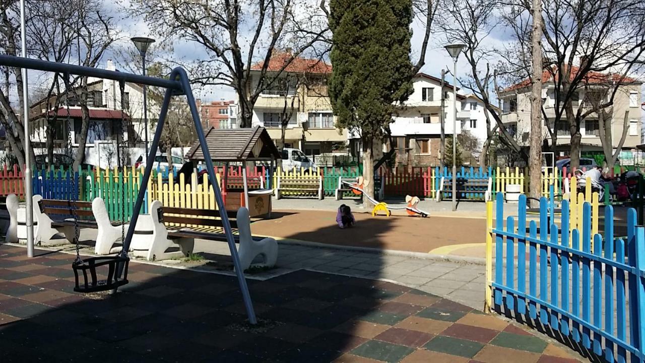 Студио Изгрев Burgas Bagian luar foto