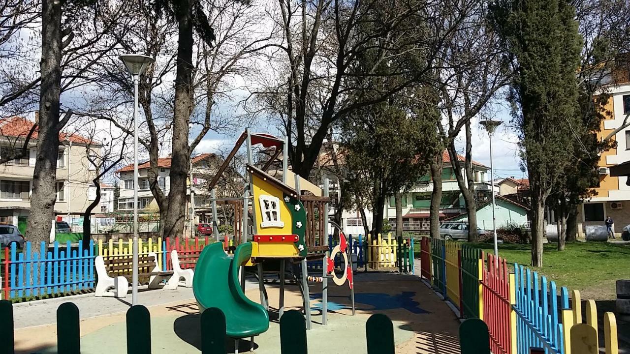 Студио Изгрев Burgas Bagian luar foto