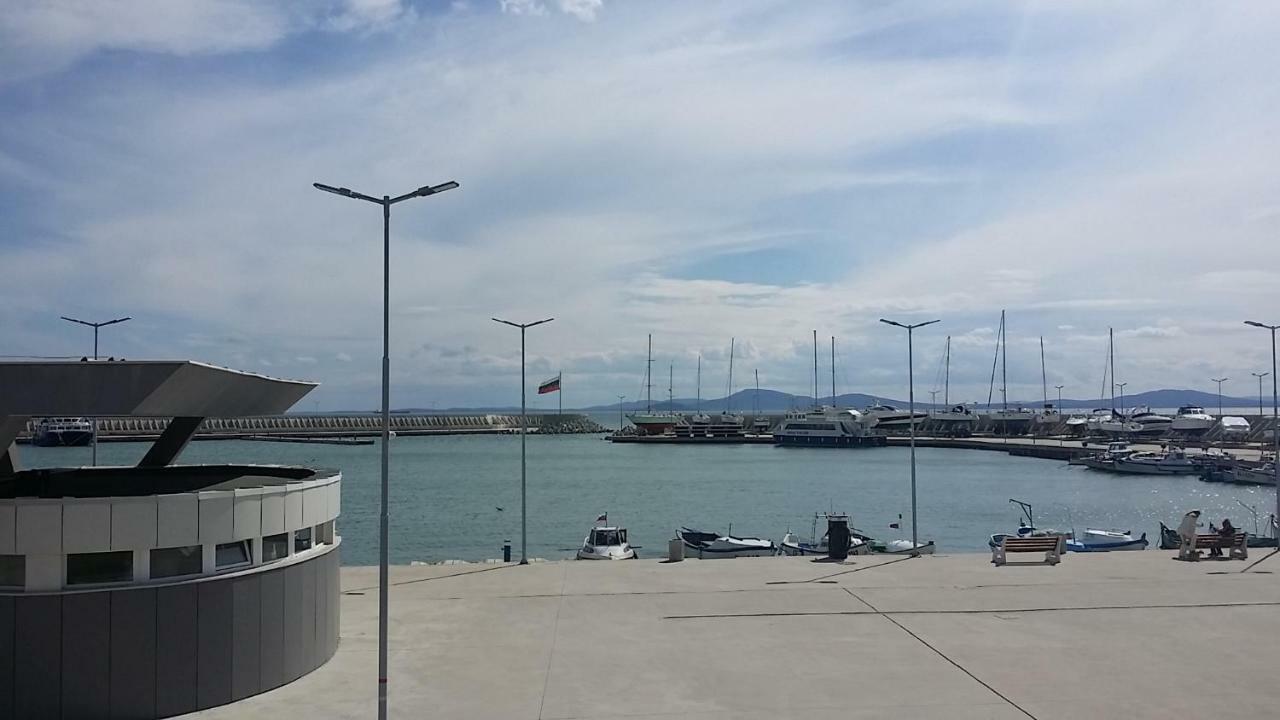 Студио Изгрев Burgas Bagian luar foto